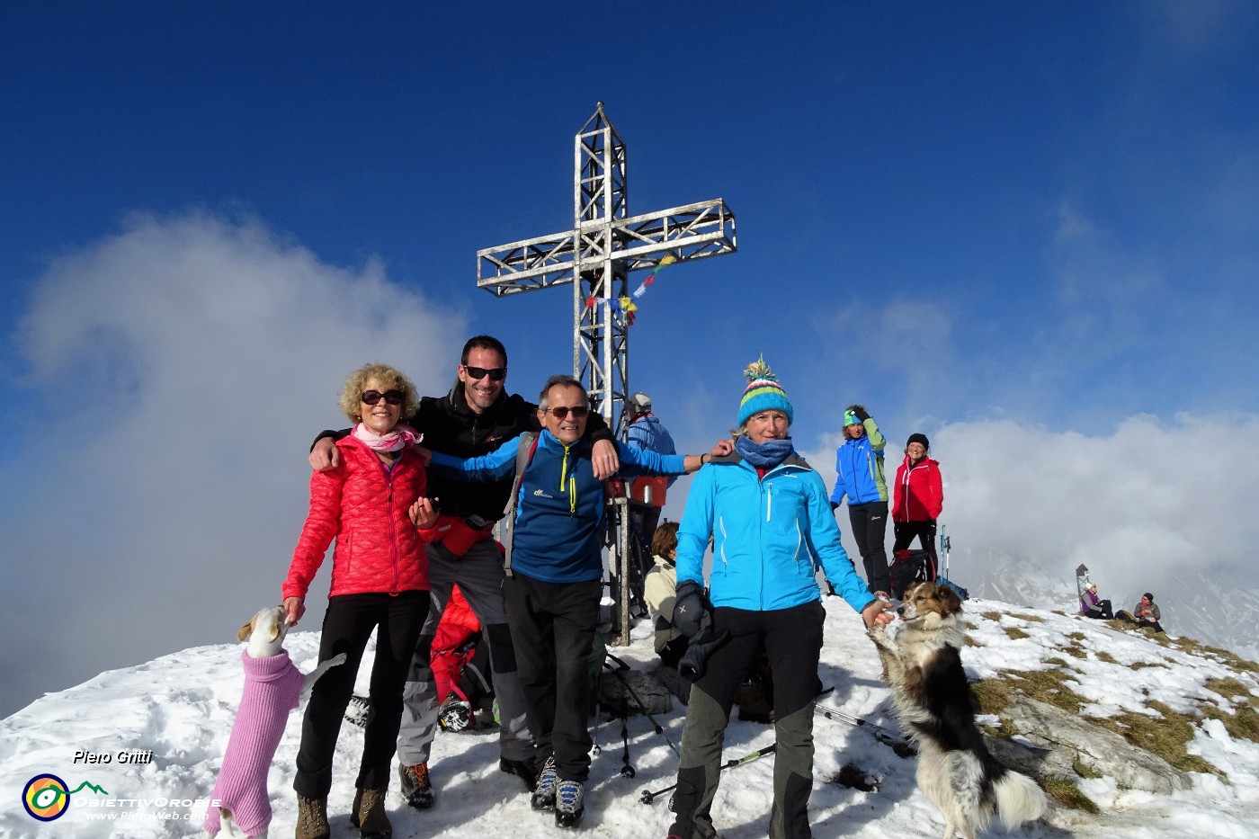 51 Alla croce di Cima Grem con amico incontrato.JPG